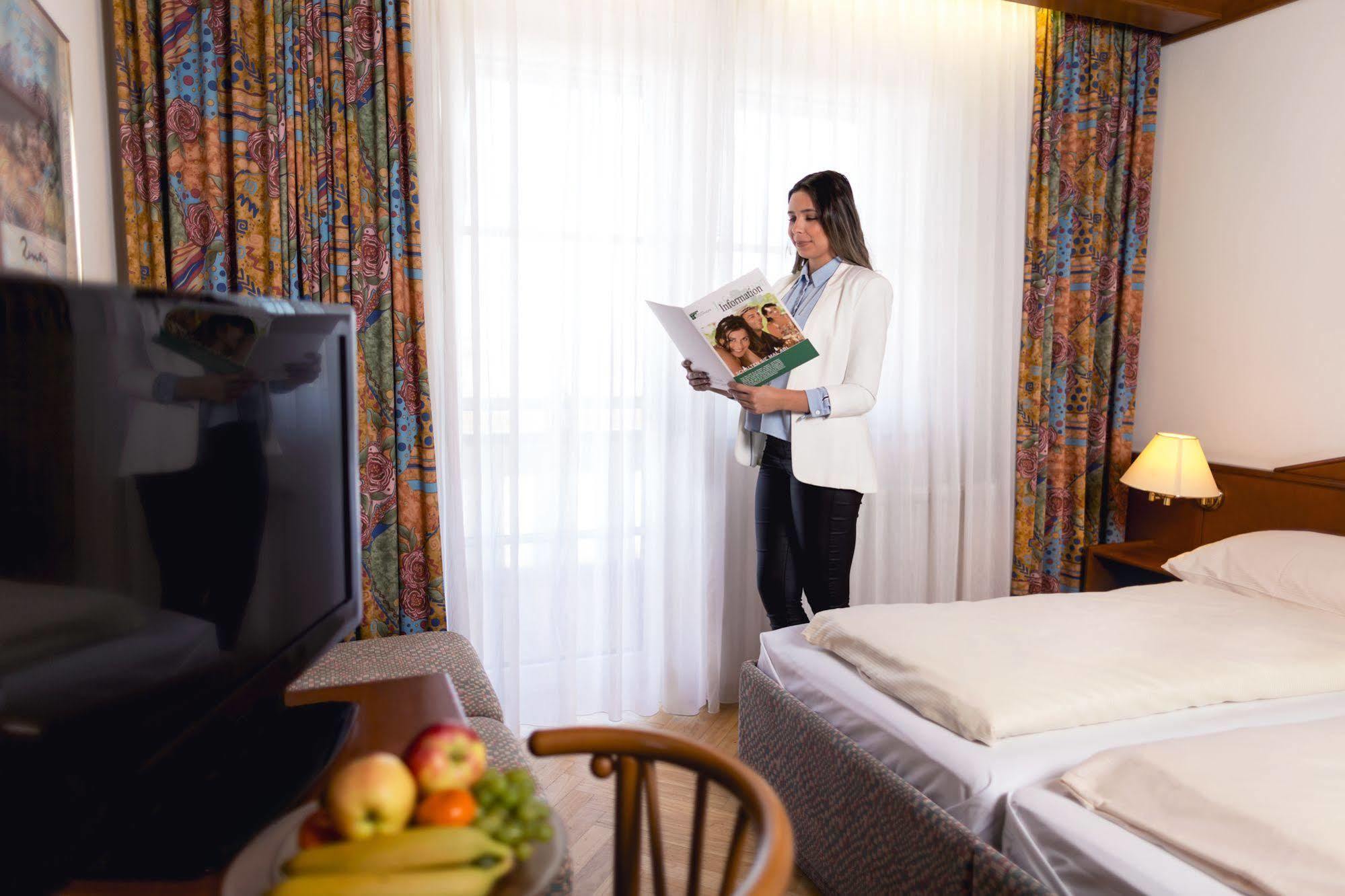 Komfort-Hotel Stockinger Ансфельден Екстер'єр фото